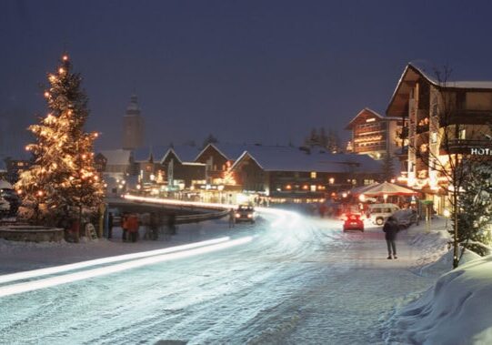 blue-hour-picture-lech-village-hotel-alpenland-lech-in-winter blue-hour-picture-lech-village-hotel-alpenland-lech-in-winter
