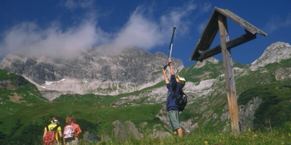 hiking-arlberg-4-hotel-alpenland-lech-am-arlberg