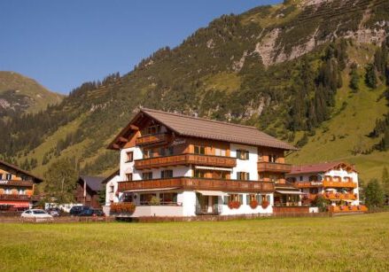 hotel-sommer-urlaub-2c-hotel-alpenland-lech-am-arberg hotel-sommer-urlaub-2c-hotel-alpenland-lech-am-arberg