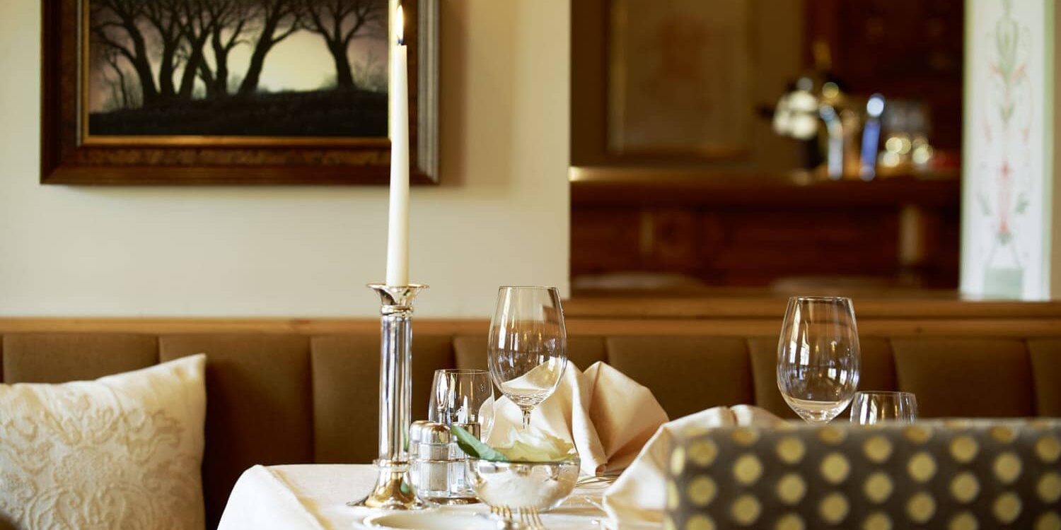 stilvoll-dinieren-im-hotel-alpenland-in-lech-am-arlberg-1500x998